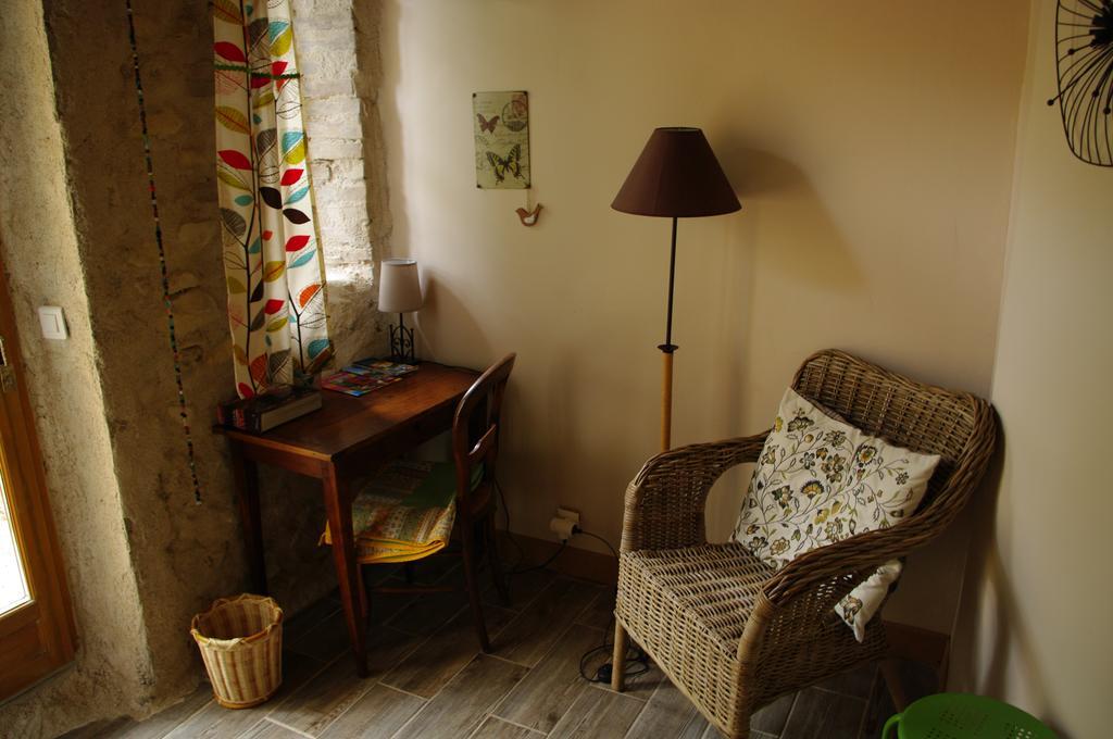 Maison D'Hotes Lou Cliou Cliousclat الغرفة الصورة